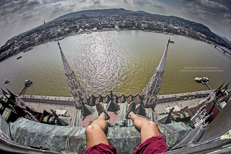Rizsavi Tamás via boredpanda.com