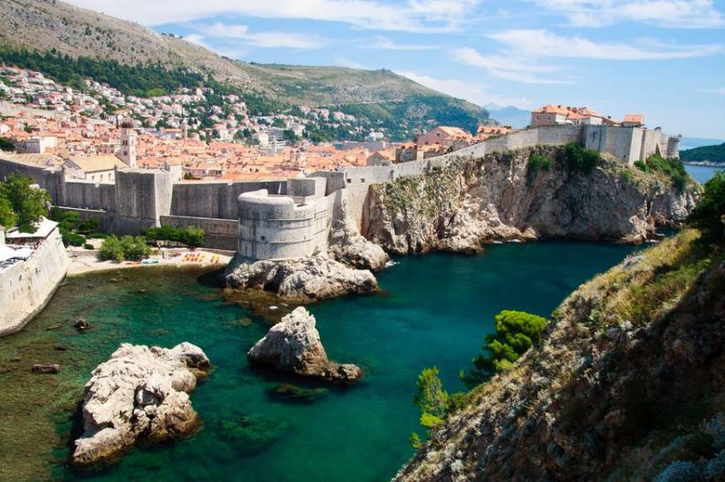 Dubrovnik, várfal a távolból