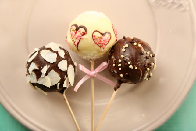 Cake pop Fotó: 123rf.com - PROAKTIVdirekt Életmód magazin és hírek - proaktivdirekt.com