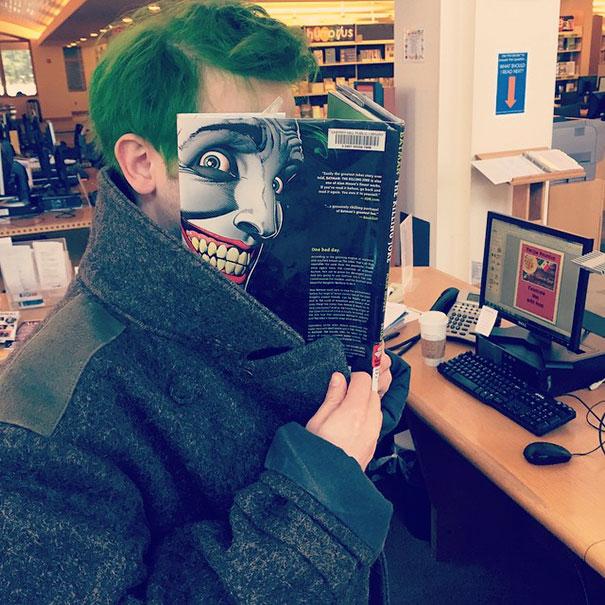 Könyvborítók | Fotó via boredpanda.com - PROAKTIVdirekt Életmód magazin és hírek - proaktivdirekt.com