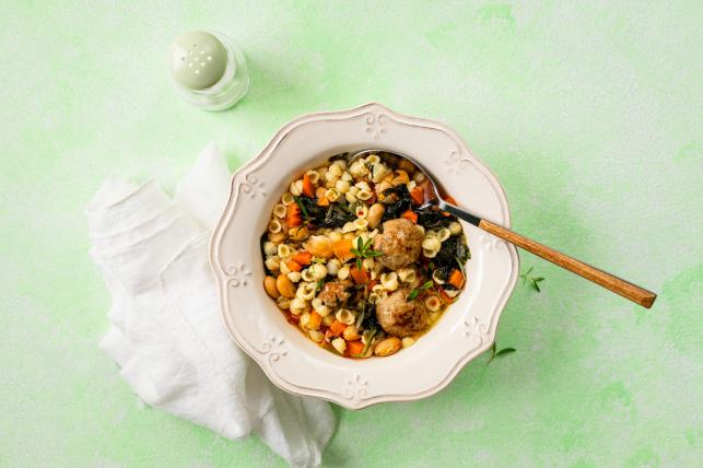 Minestrone darált hússal Fotó:123rf.com - PROAKTIVdirekt Életmód magazin és hírek - proaktivdirekt.com