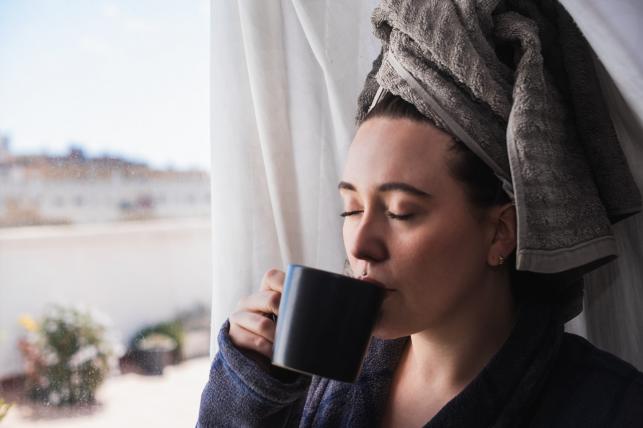 Reggeli szépségrituálé Fotó: 123rf.com - PROAKTIVdirekt Életmód magazin és hírek - proaktivdirekt.com