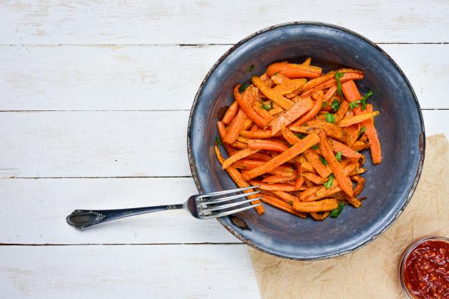 Sült sárgarépa Fotó: 123rf.com - PROAKTIVdirekt Életmód magazin és hírek - proaktivdirekt.com