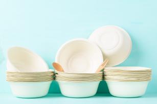 Komposztálható tányér Fotó:123rf.com - PROAKTIVdirekt Életmód magazin és hírek - proaktivdirekt.com